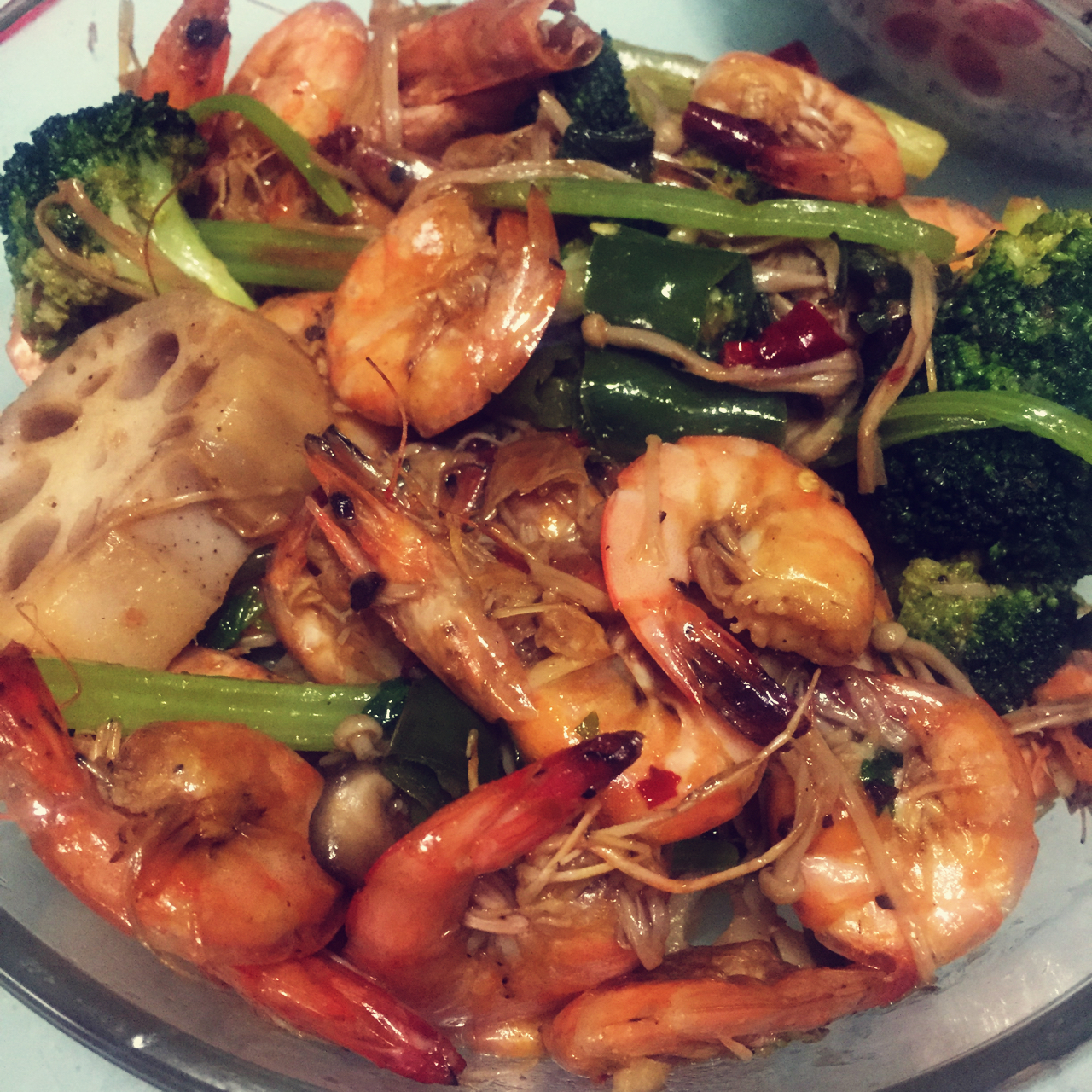 能瞬间引爆味蕾的【香辣干锅虾】