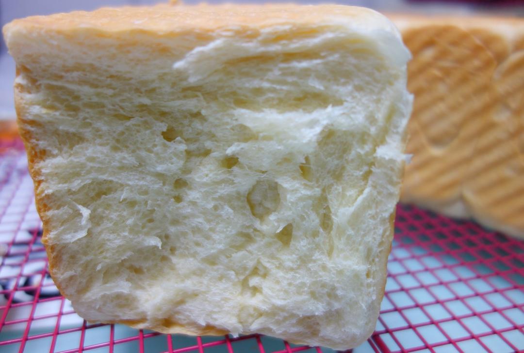 吐司，奶香手撕面包，超级香浓