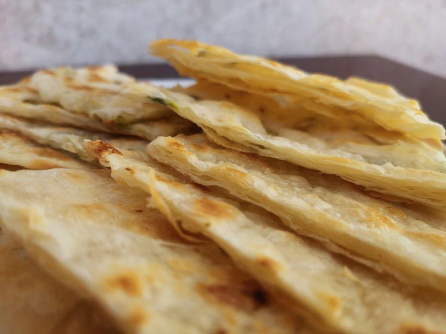 外酥里嫩，层次分明的千层饼~