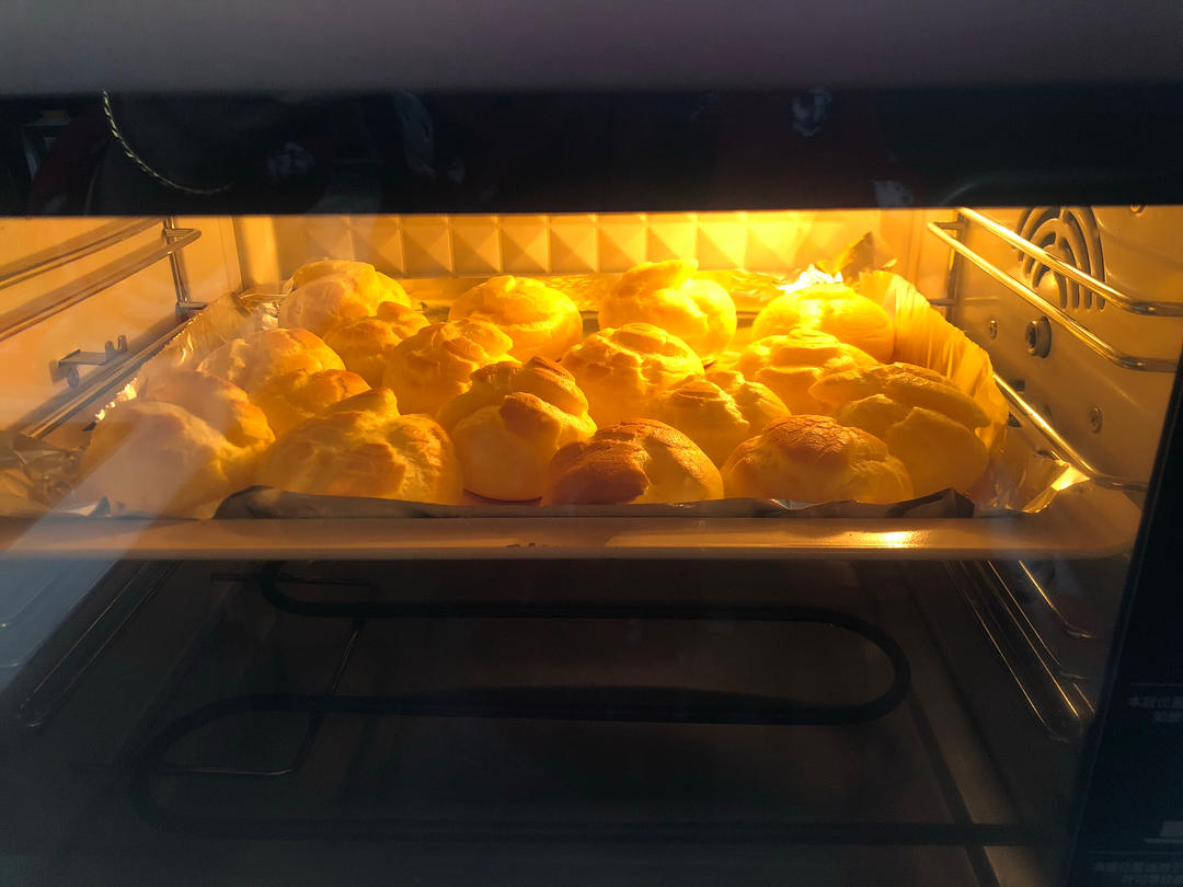 简单易成功的奶油小泡芙做法