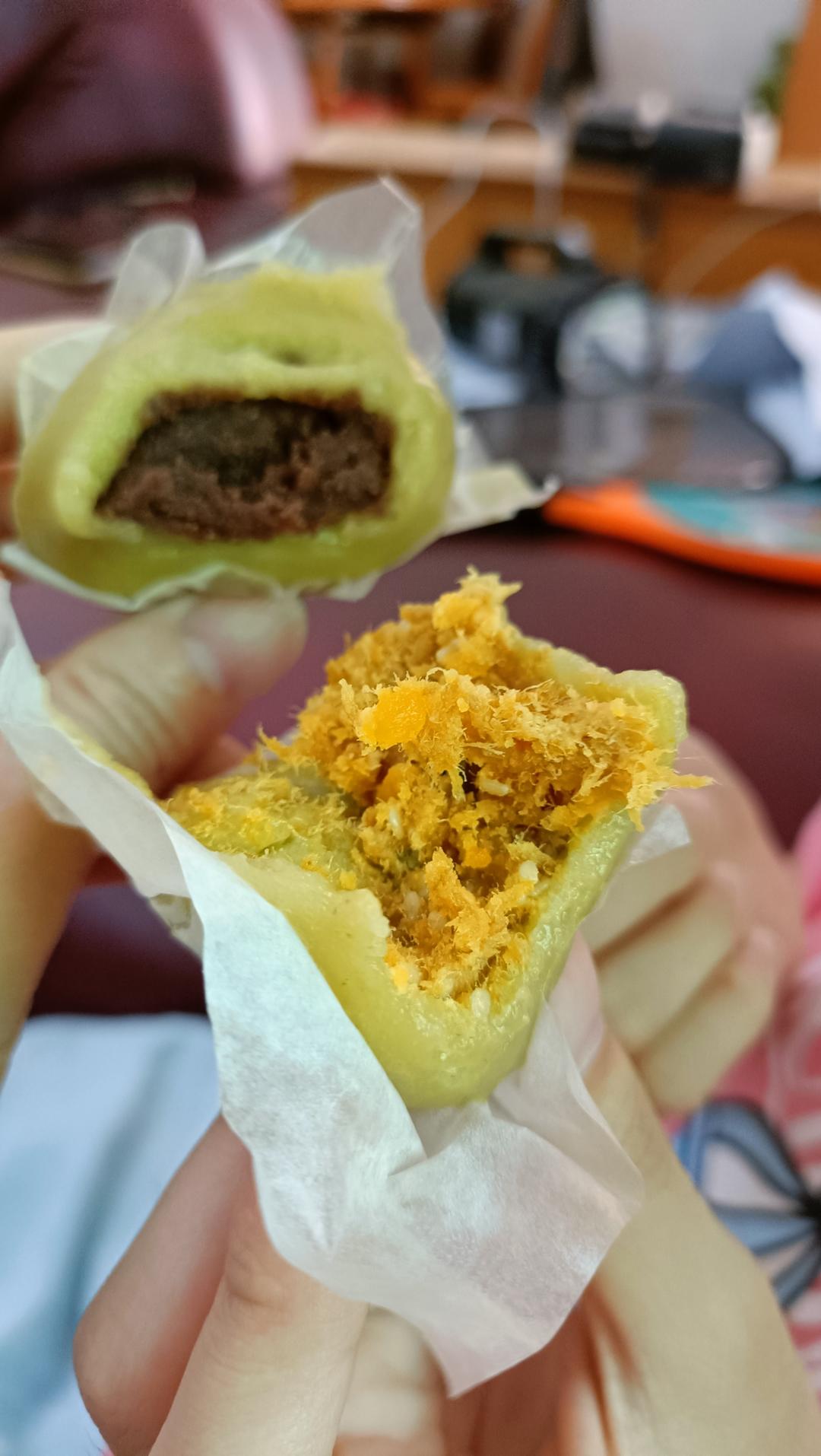 最爱这一抹绿—记一颗软糯不硬的青团