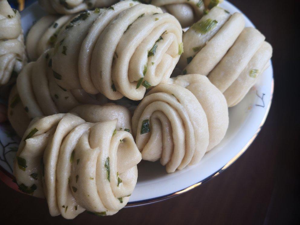 葱油花卷 Steamed Roll
