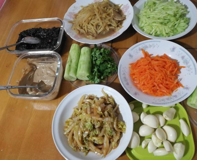 家常炸酱面的做法