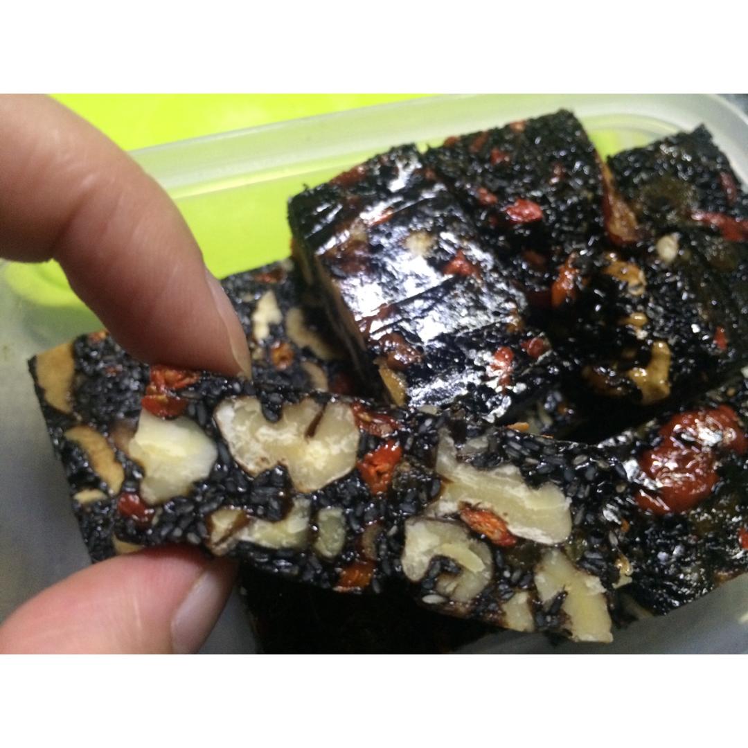 阿胶糕固元膏