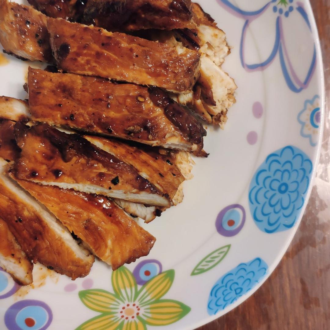 酷炫屌炸天好吃的煎鸡胸肉（香蒜蜂蜜煎鸡胸肉）