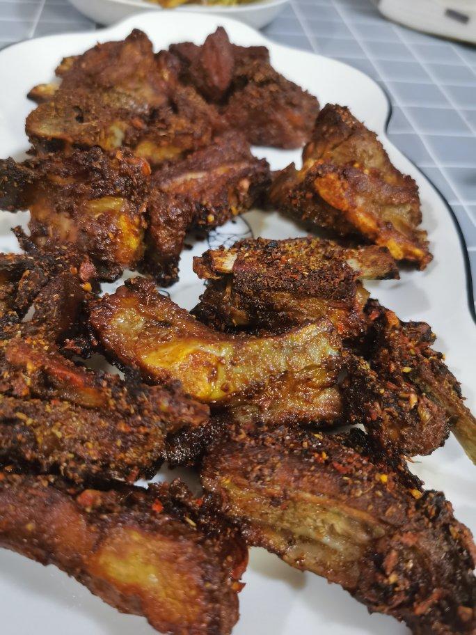 秒杀烧烤摊的烤羊排