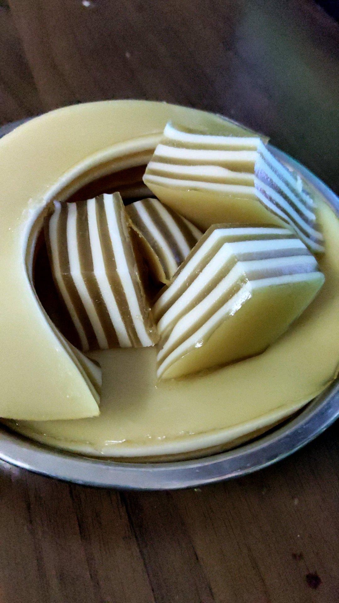 千层椰汁马蹄糕