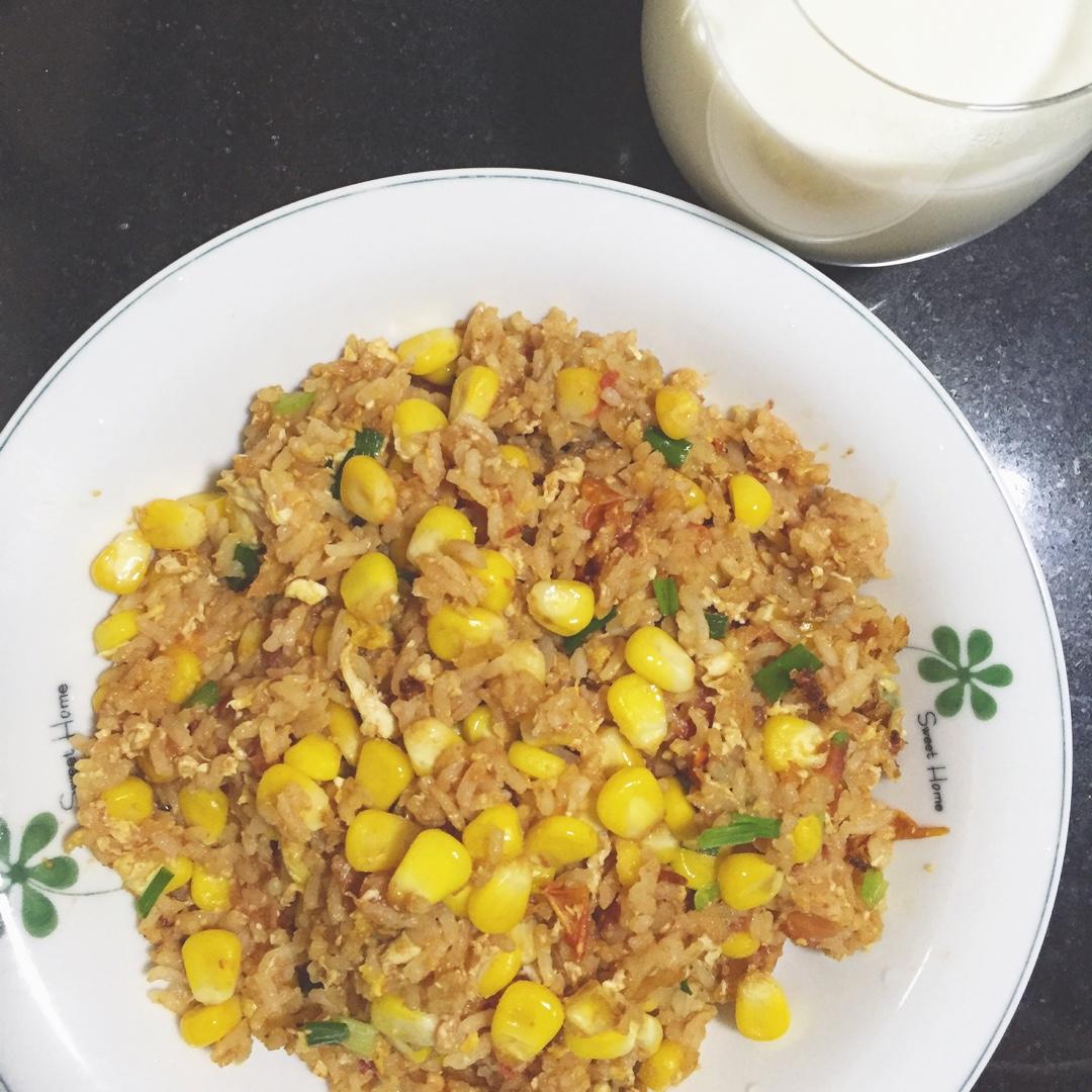 火腿粟米西炒饭