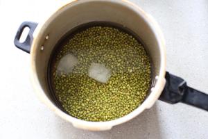 超快速煮绿豆汤的做法 步骤2