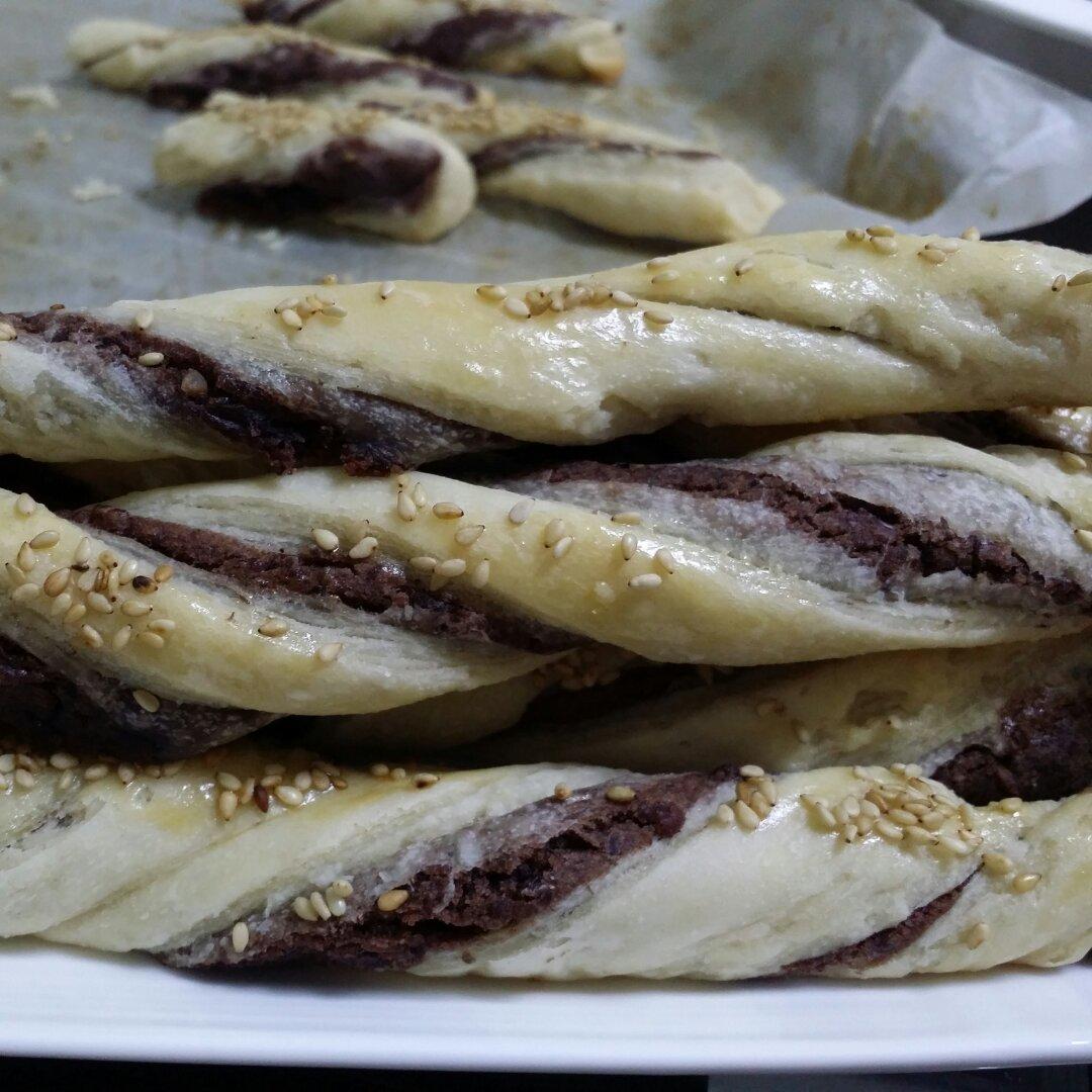豆沙扭扭酥