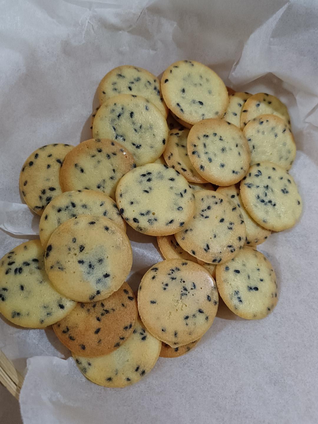 鸡蛋薄脆小饼干🥚（用料少，步骤简单）
