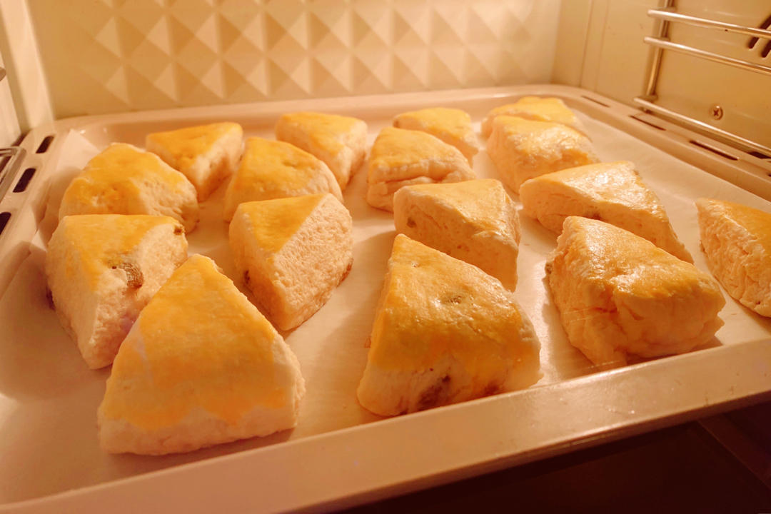 完美裂纹～百分百成功的超好吃奶香司康（禁止搬运）