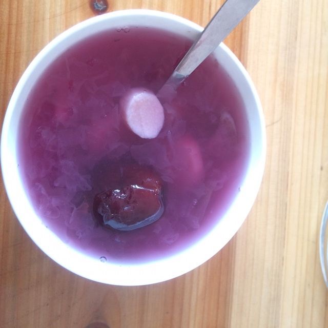 紫番薯淮山雪耳糖水