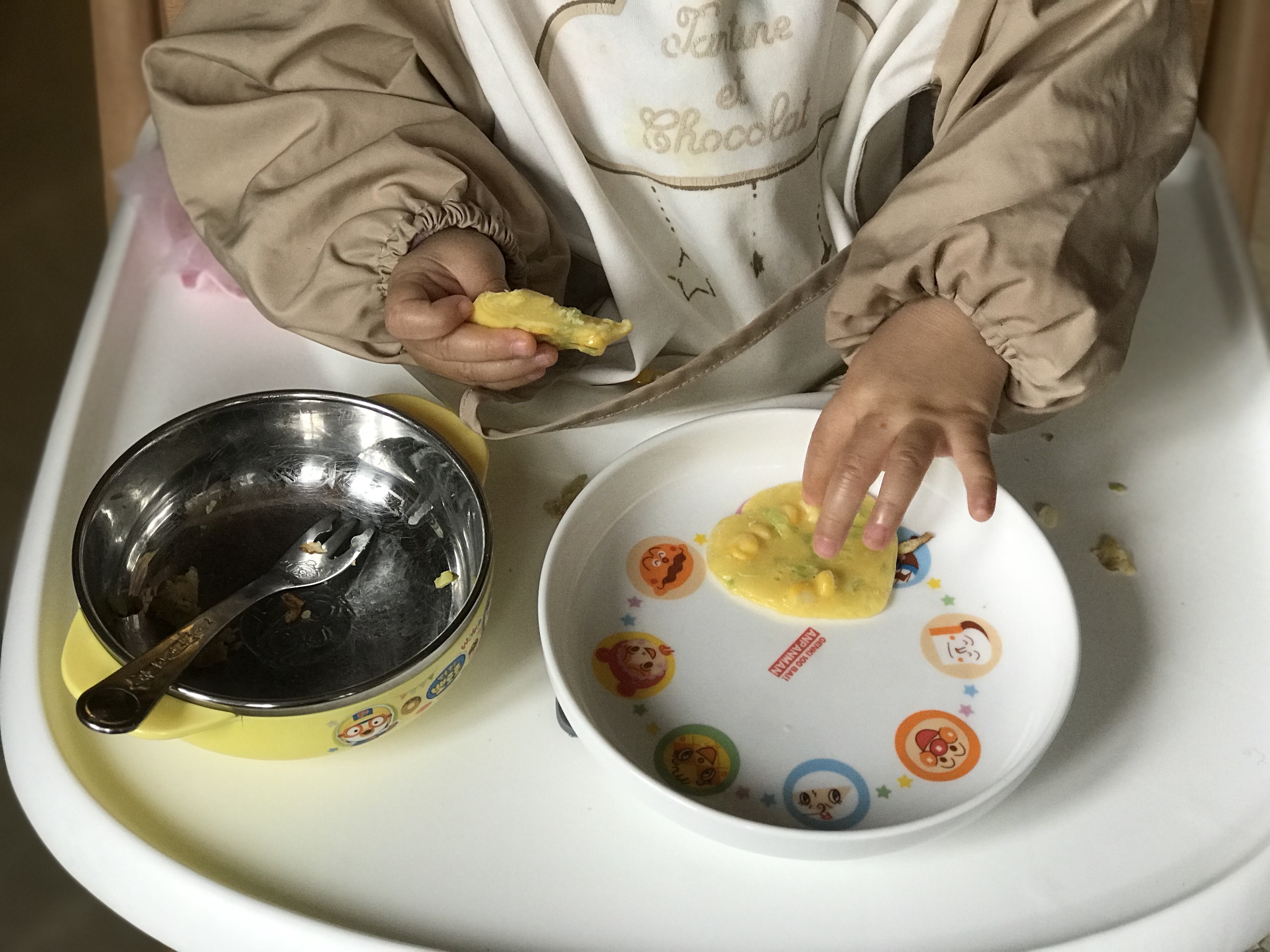 婴儿早餐手指蛋饼的做法 步骤4