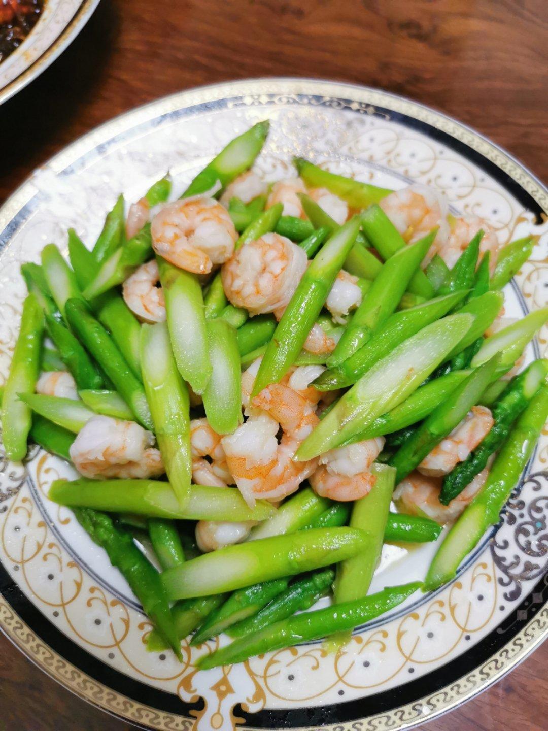 清炒芦笋虾仁
