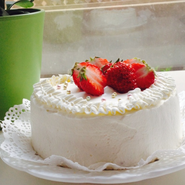 6寸草莓奶油戚风蛋糕
