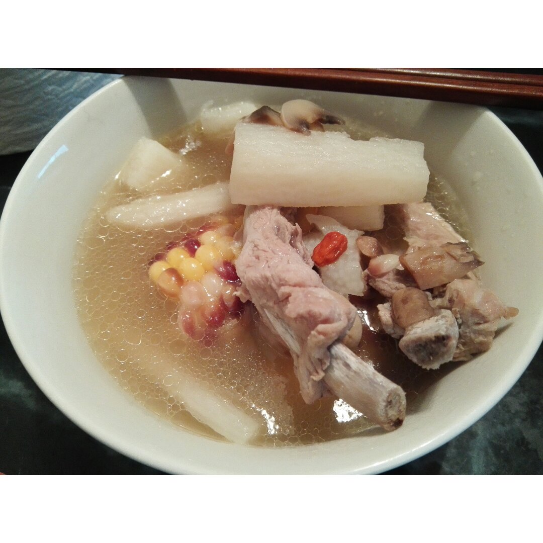 山药玉米排骨汤