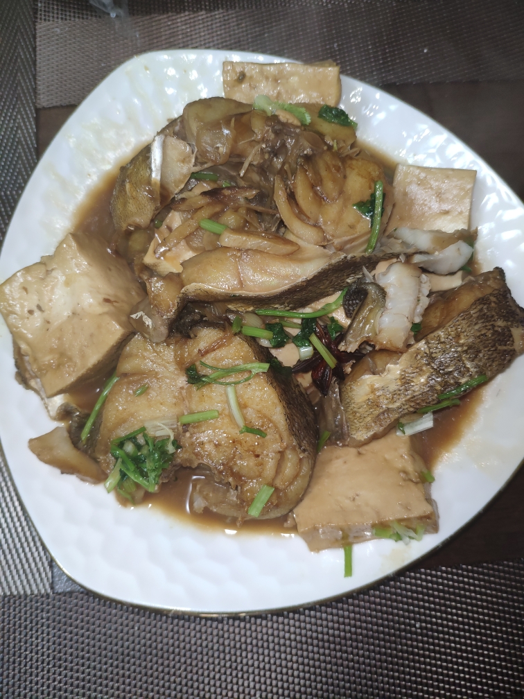 大头腥炖豆腐的做法