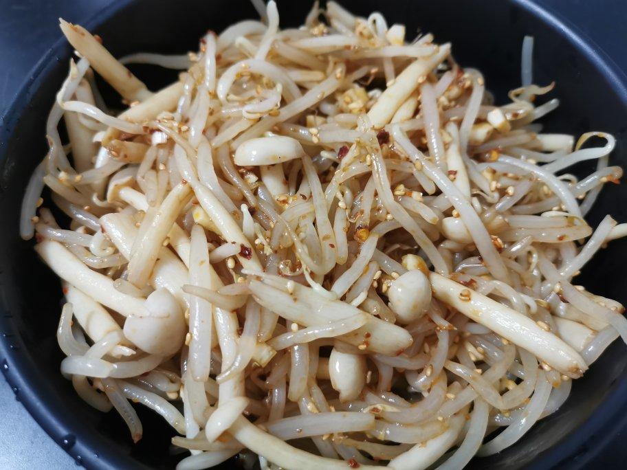 凉拌豆芽黄瓜菜