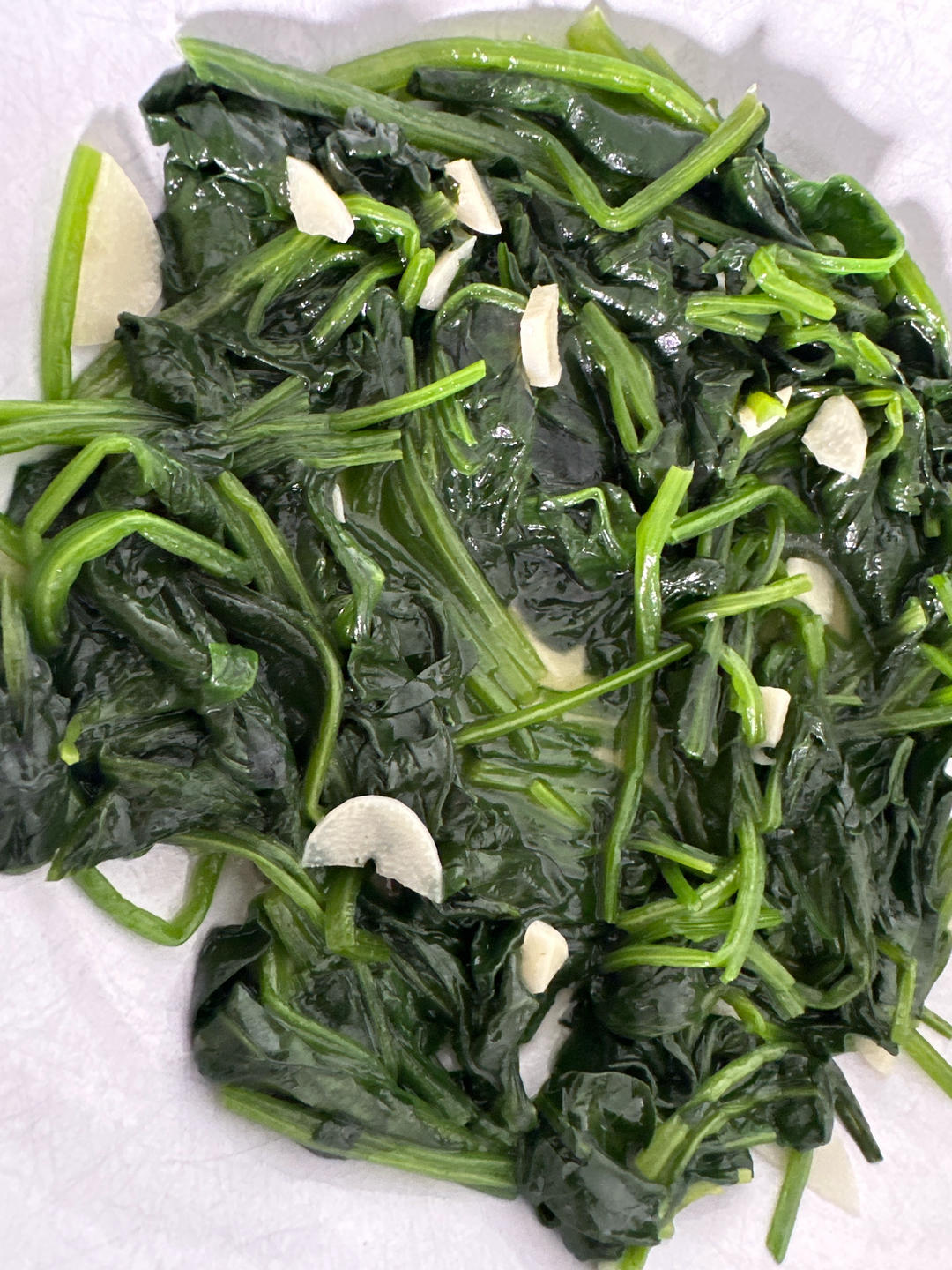 不涩口又嫩的清炒菠菜