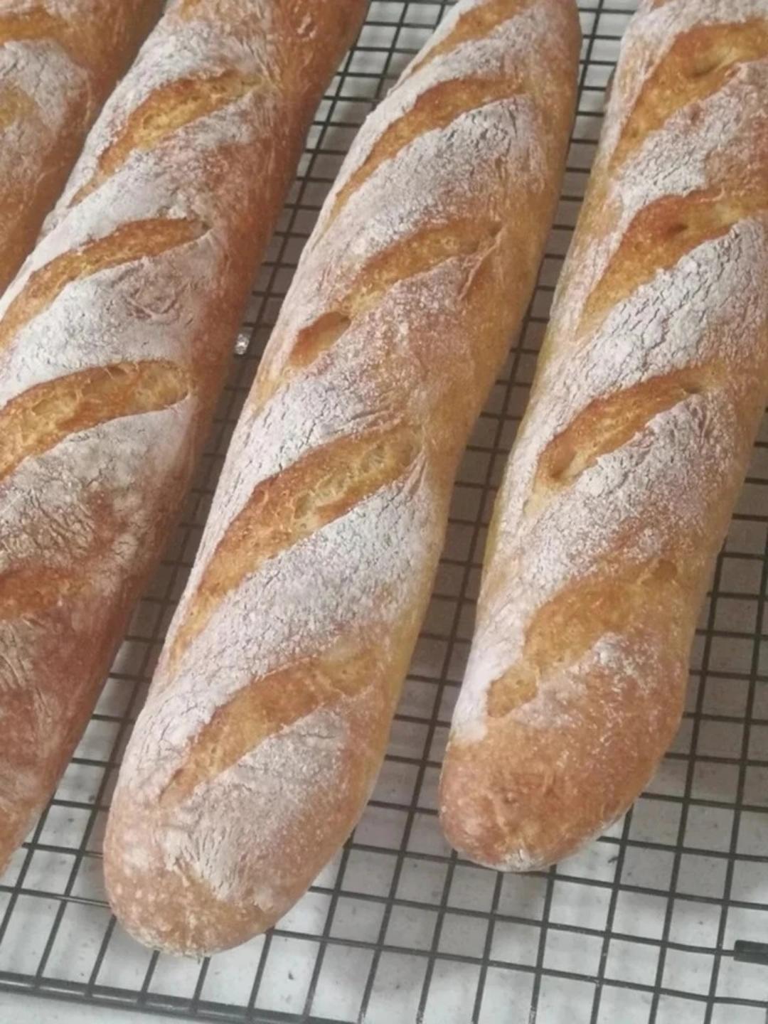 香脆健康的全麦法棍Whole Wheat Baguette