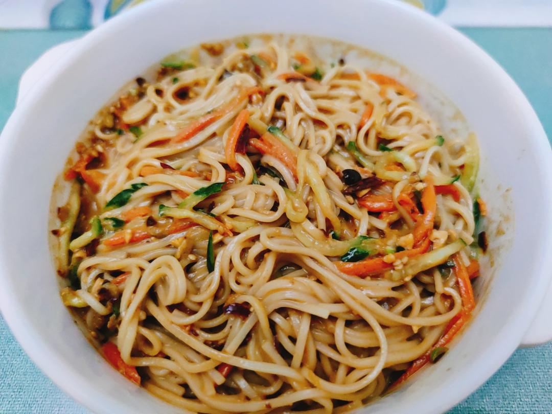 黄磊老师同款雪碧拌面