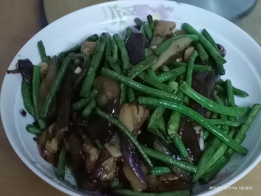 豆角烧茄子