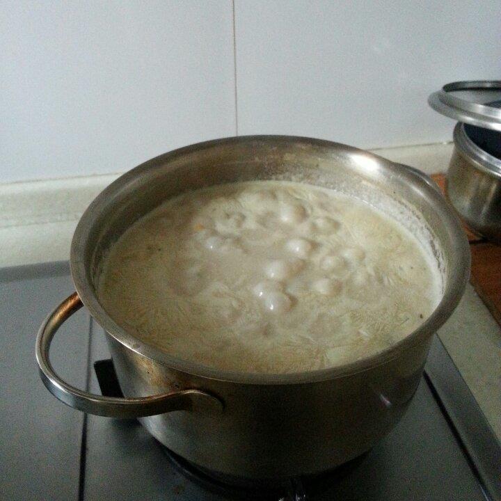 鸡茸奶油蘑菇汤
