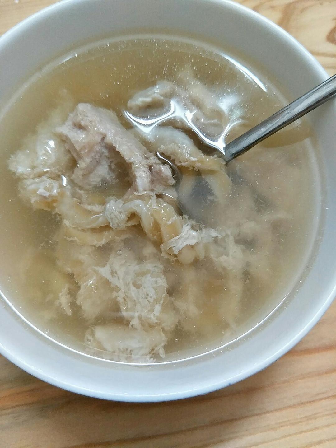 沙参玉竹瘦肉汤