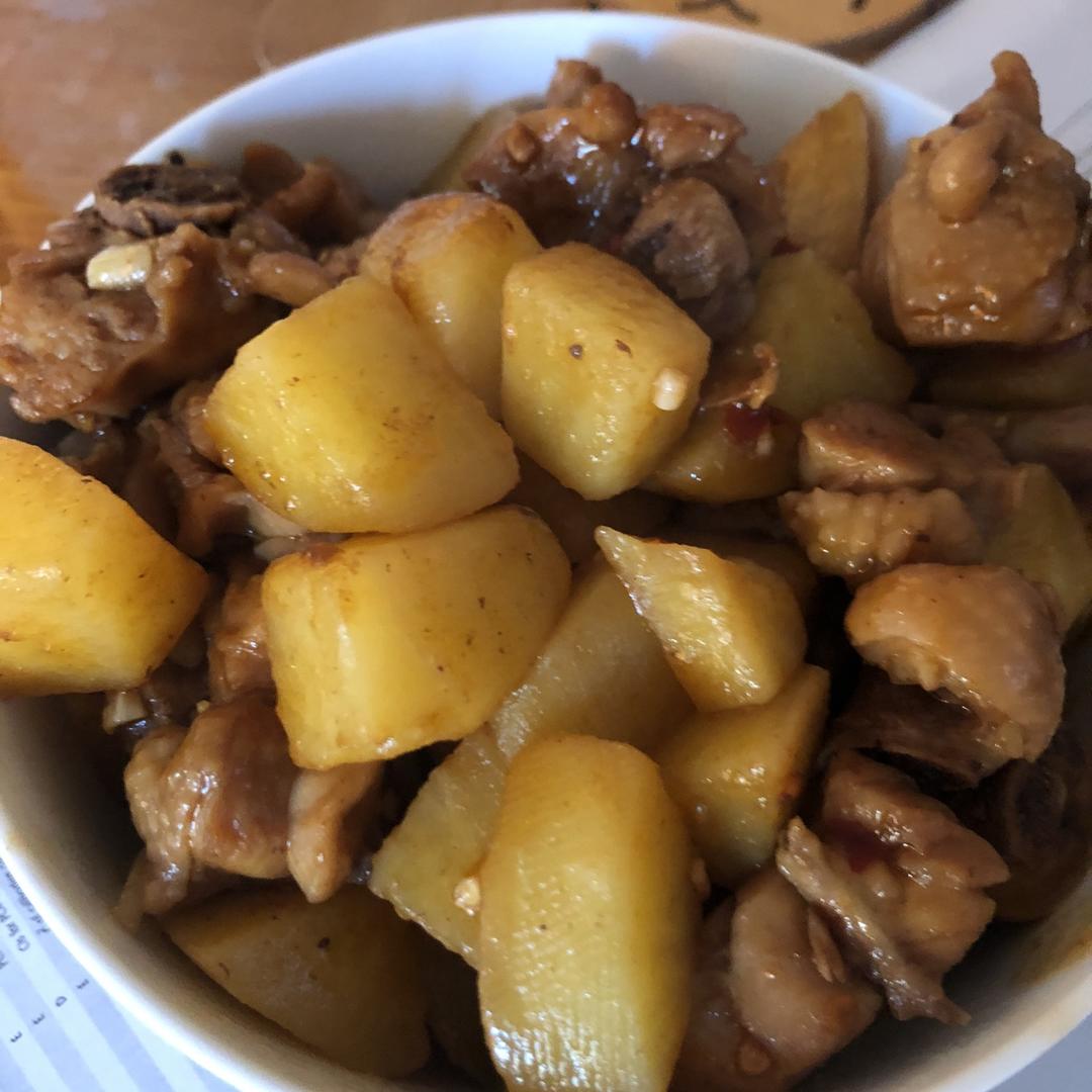 土豆烧鸡（非常下饭哦~）