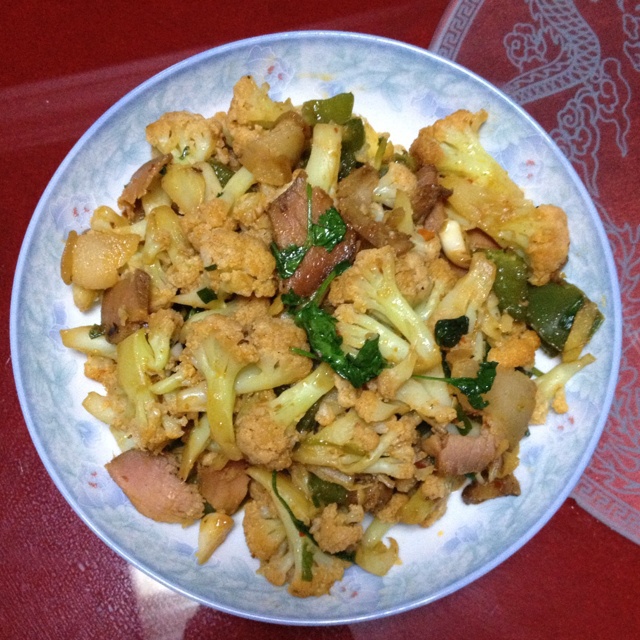 腊肉炒有机花菜