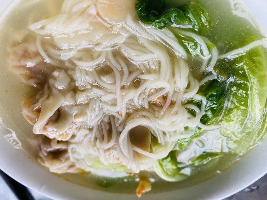 经典港式鲜虾云吞面