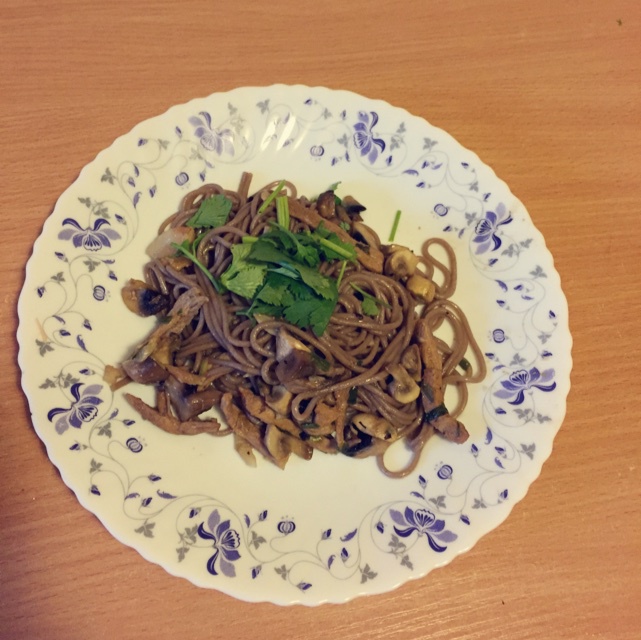 香菇肉末面