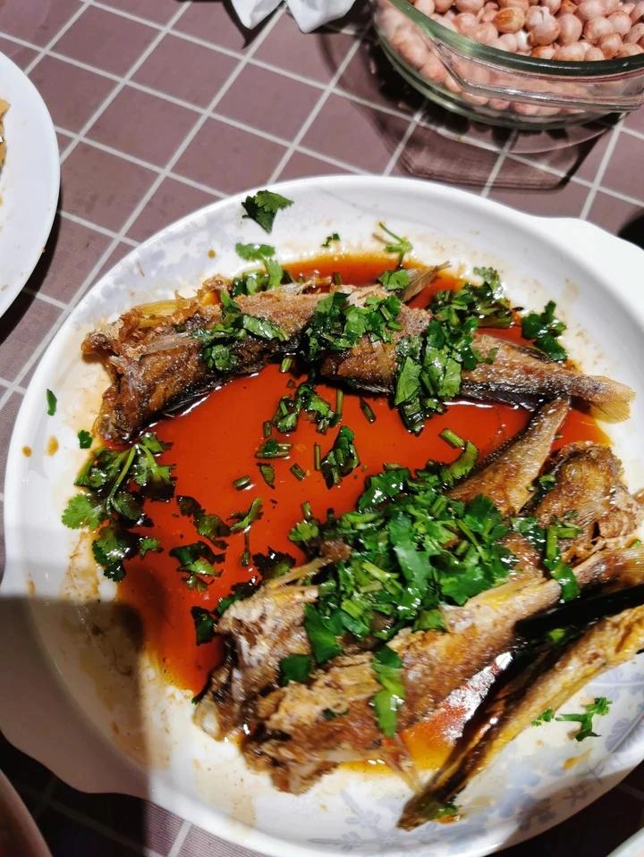 老上海味道-- 蜜汁香酥小黄鱼