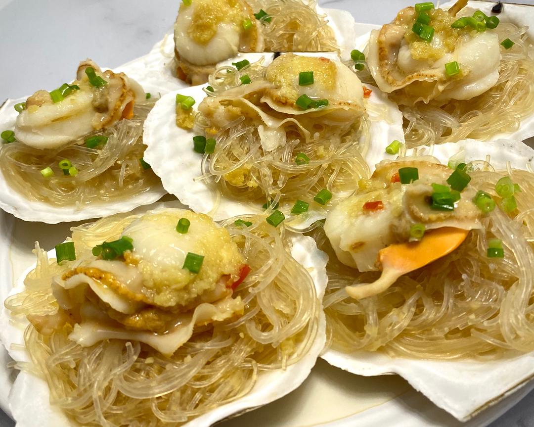 蒜蓉粉丝蒸扇贝的做法