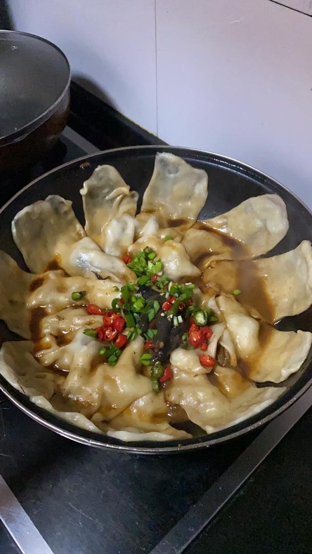地锅鸡贴饼子