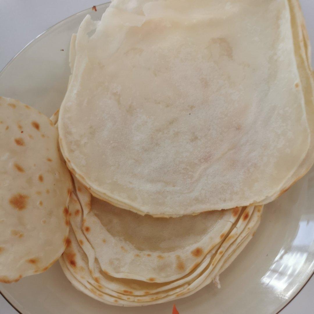 单饼这样烙 一分钟做十张 柔软劲道 卷肉卷菜都好吃 附细节视频详解