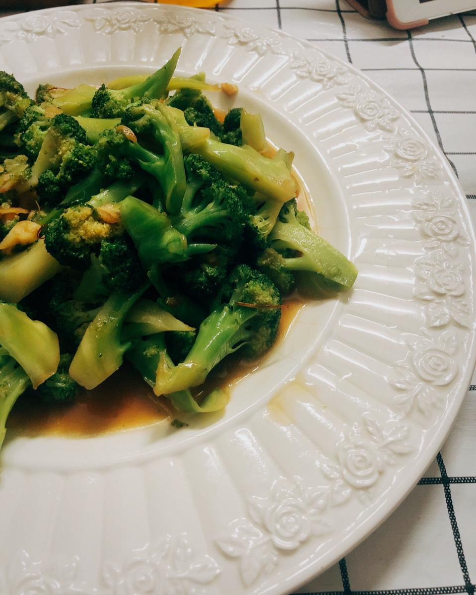 蚝油蒜蓉西兰花