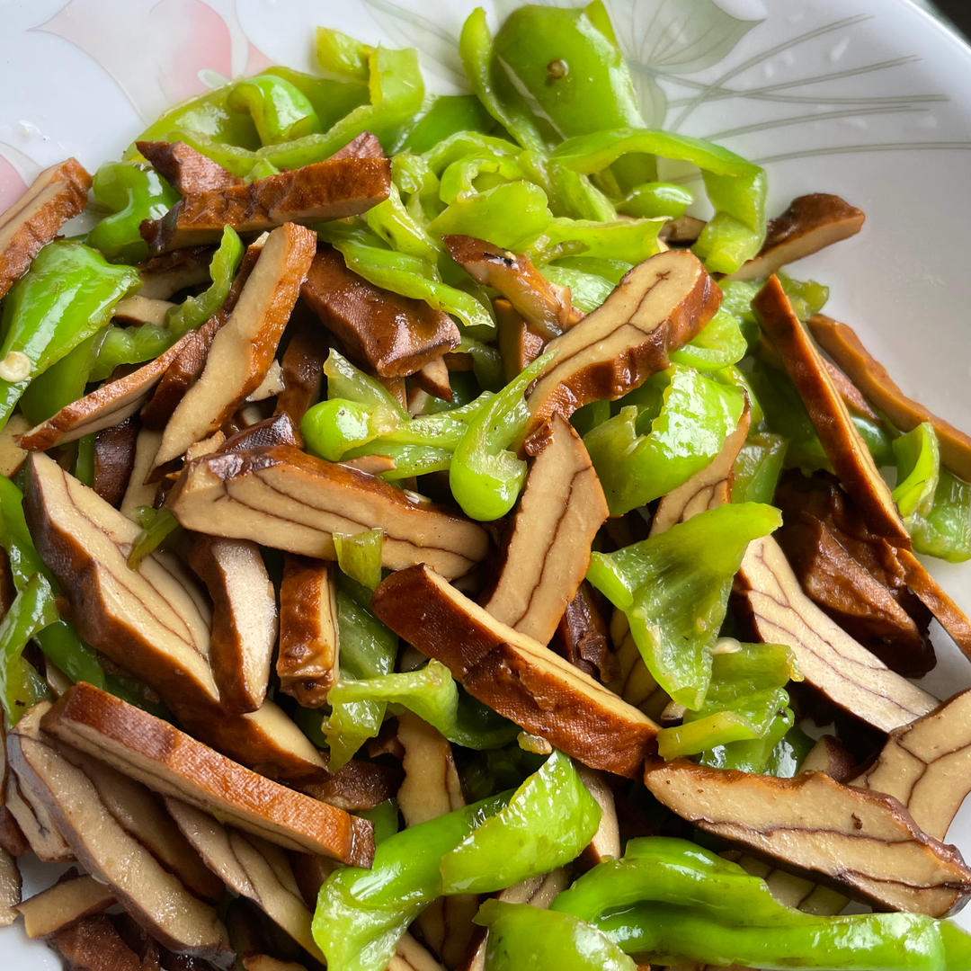 杭椒豆干炒肉丝