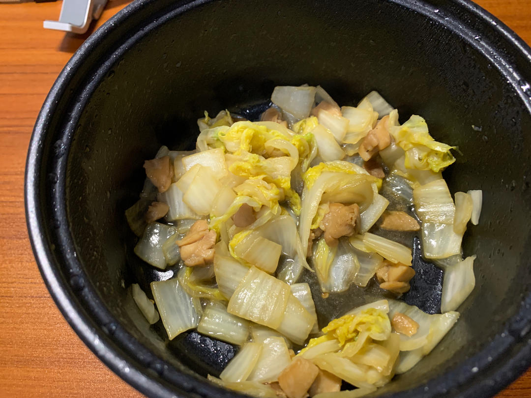 求你们都去做这个不加一滴水的娃娃菜焖鸡腿肉！！