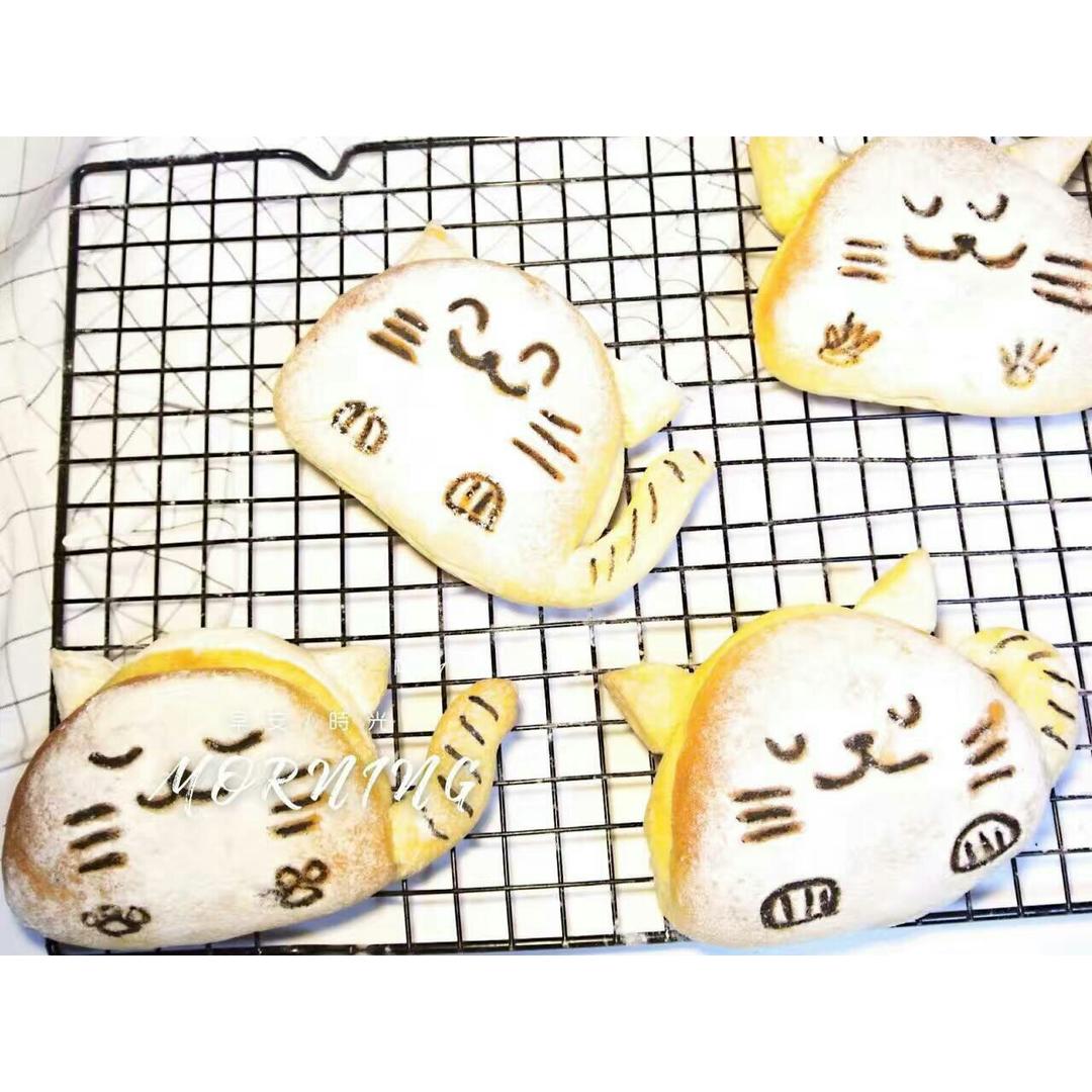 可爱猫--全麦蜂蜜小面包