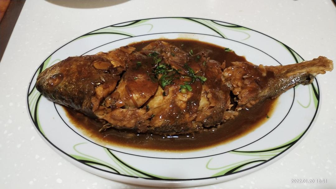 红烧黄鱼—鱼皮不破的小窍门