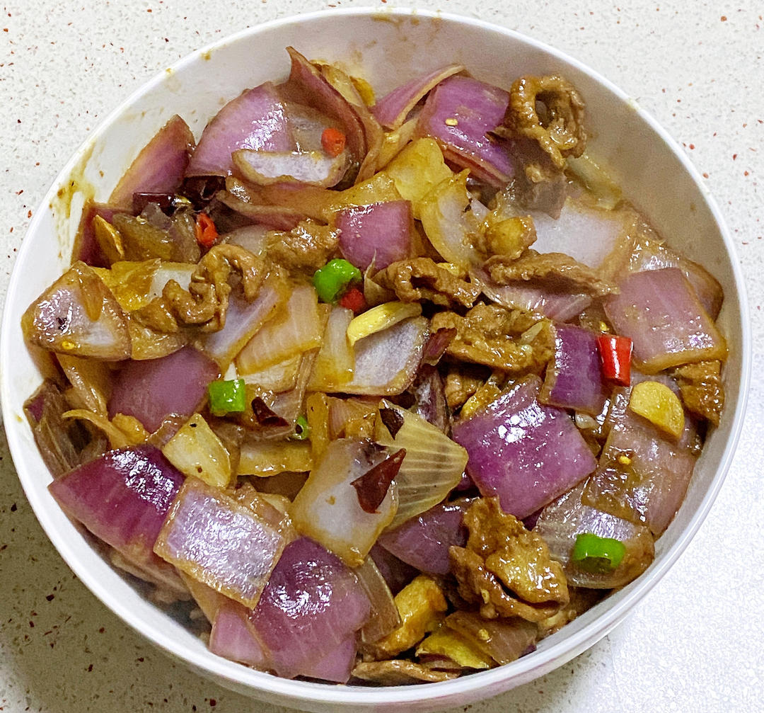 色香味俱全的洋葱炒肉