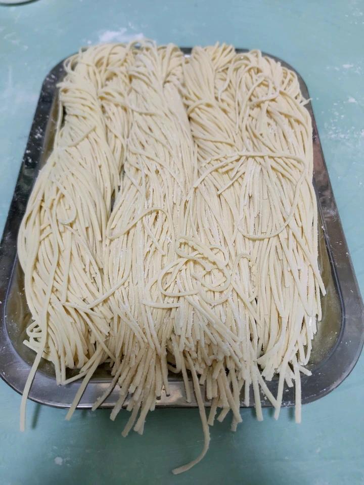 自制面条鸡蛋面（压面机版）