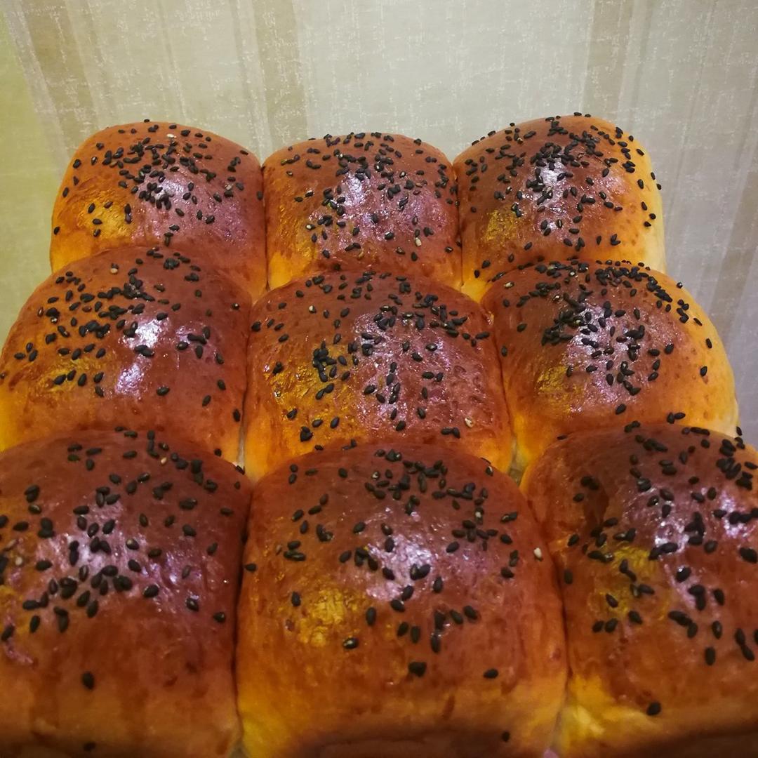 超软牛奶小餐包