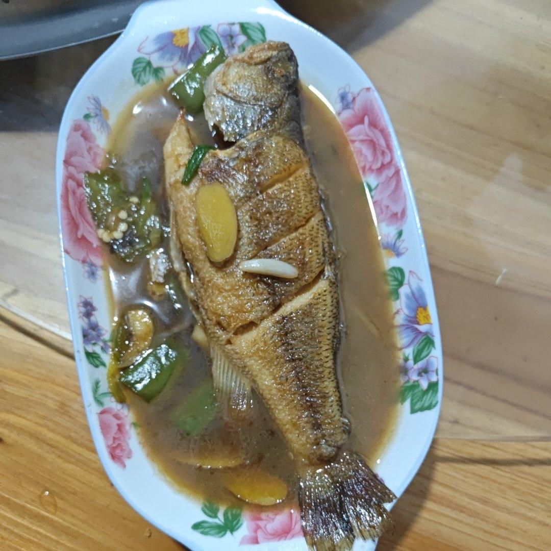 家常红烧鱼，我家的传家菜（一招去腥）