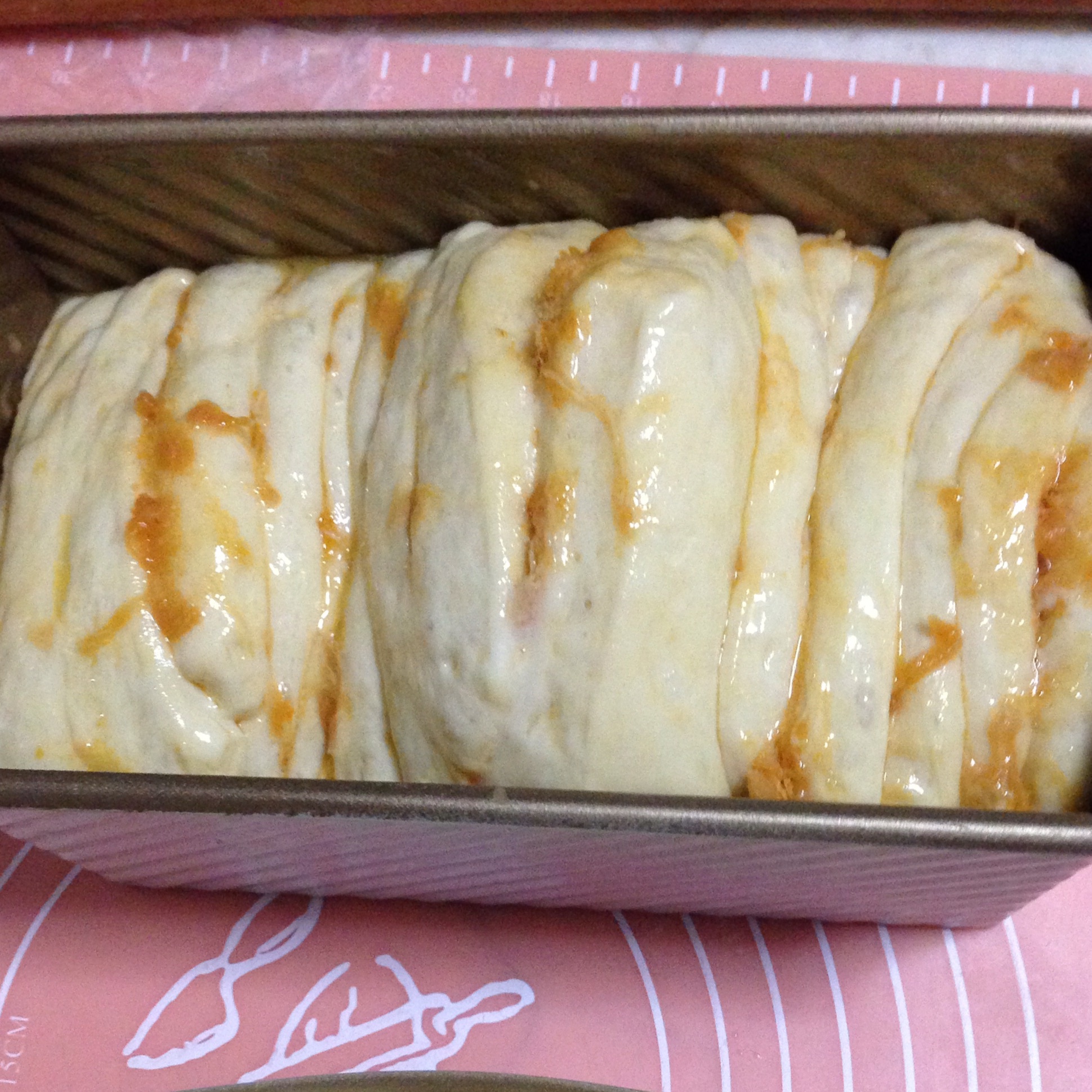 手撕千层肉松面包