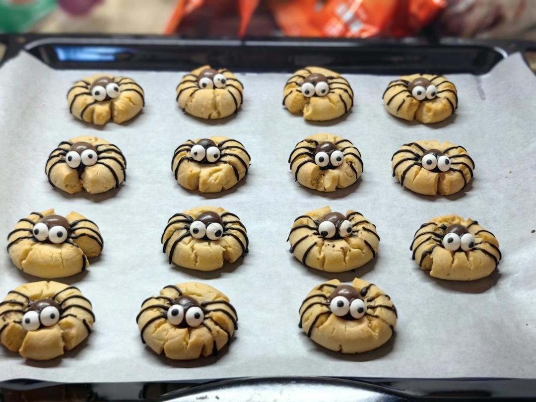 万圣节蜘蛛曲奇饼干