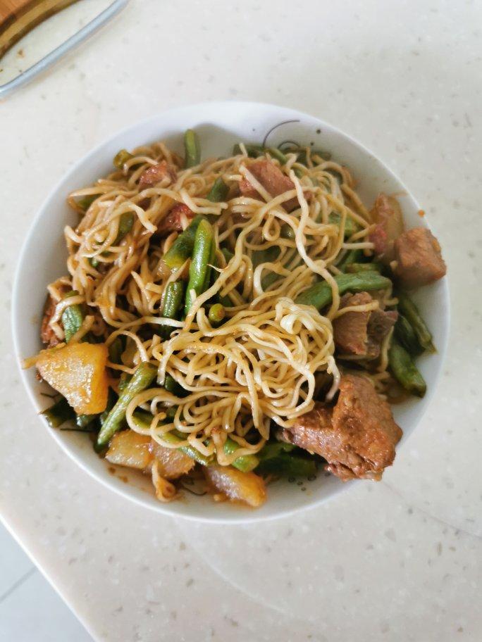 豆角焖面