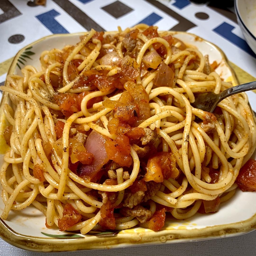 番茄肉酱意大利面